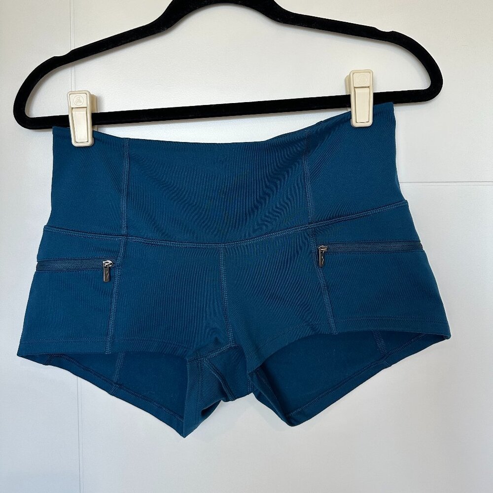 Popflex active hi-lo shorts (retired) size 6